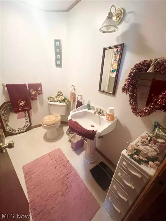 47254 Timber Run ST, New Waterford, OH 44445