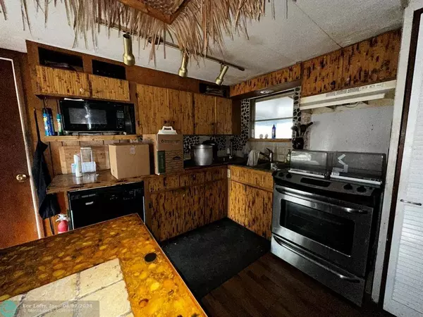 1590 SW 65th Ter, Boca Raton, FL 33428