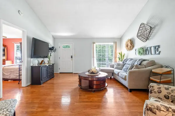 520 Ginkgo Dr, Clarksville, TN 37042