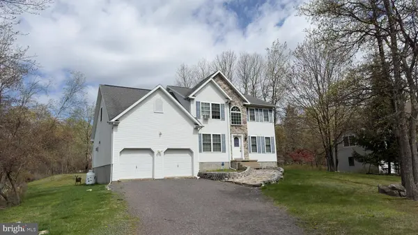 183 ASH DR, Long Pond, PA 18334