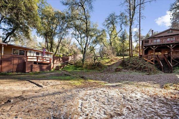 5685 Stream WAY, Somerset, CA 95684