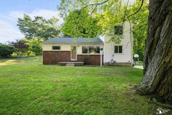 9147 Oakridge Drive, Temperance, MI 48182