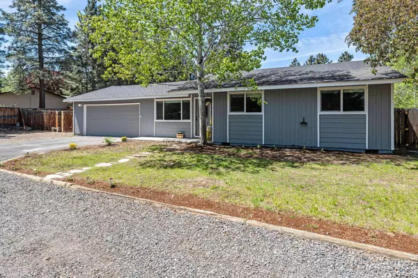 61805 Fargo Ln, Bend, OR 97702