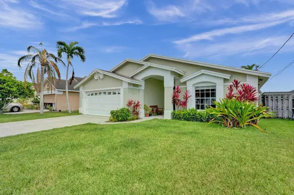 6067 Hollywood ST, Jupiter, FL 33458