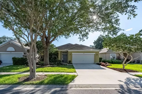 392 Waterside CIR, Titusville, FL 32780