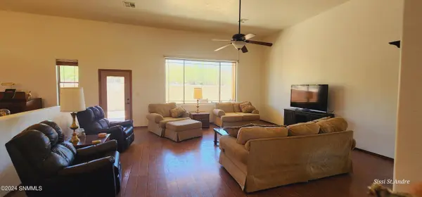 13 Fire Thorn TRL, Alamogordo, NM 88310