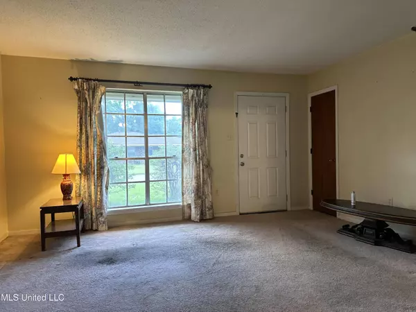 209 Shalimar Drive, Long Beach, MS 39560