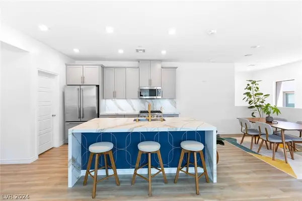 600 N Carriage Hill Drive #2084, Las Vegas, NV 89138