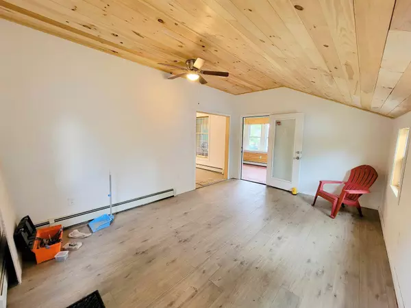 56 Caernarvon ST, Fair Haven, VT 05743