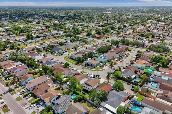 19324 SW 122nd Ct, Miami, FL 33177