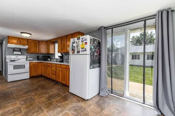 501 Freeman Street, Warren, IL 61087