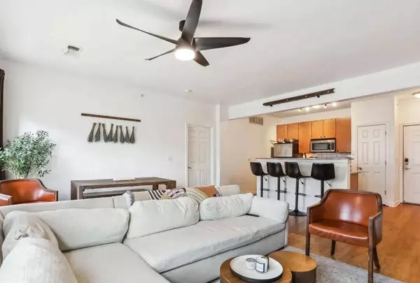 2502 Leon ST #316, Austin, TX 78705