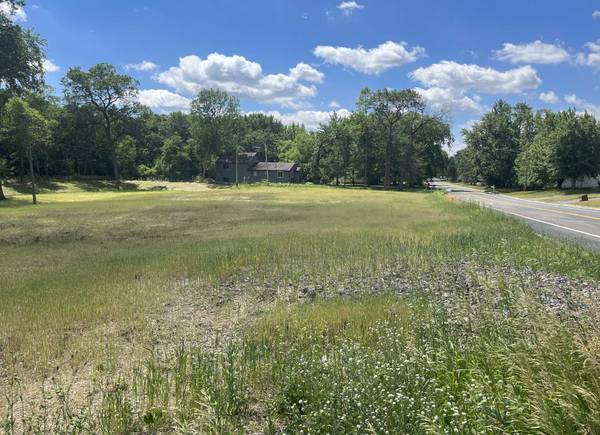 7655 Pleasant View DR, Mounds View, MN 55112