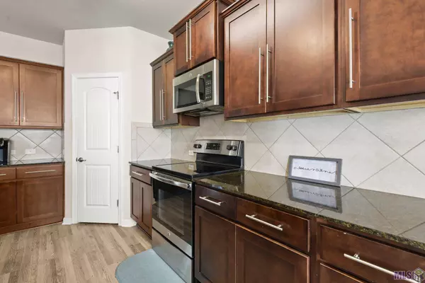 10711 DODGER DR, Denham Springs, LA 70726