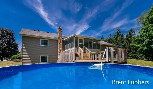 7724 48th Avenue, Hudsonville, MI 49426