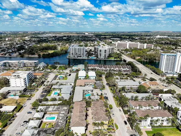 3238 NE 13 ST, Pompano Beach, FL 33062