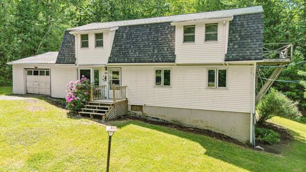 334 Grandview DR, Richmond, VT 05477