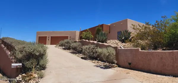 13 Fire Thorn TRL, Alamogordo, NM 88310