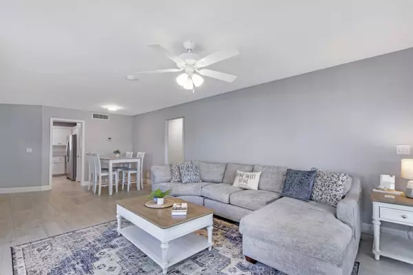 1 Garden ST 101, Tequesta, FL 33469