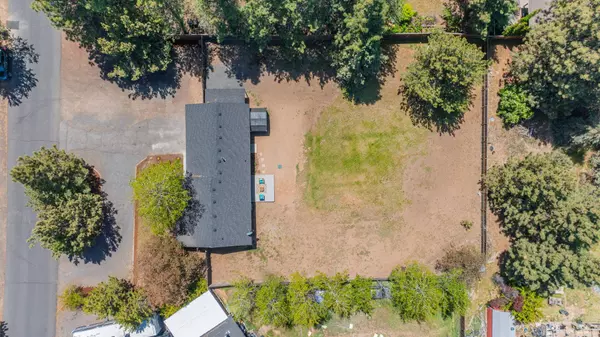 61805 Fargo Ln, Bend, OR 97702