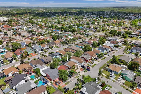 19324 SW 122nd Ct, Miami, FL 33177