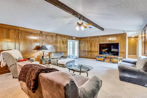 1715 Covemeadow Drive, Arlington, TX 76012