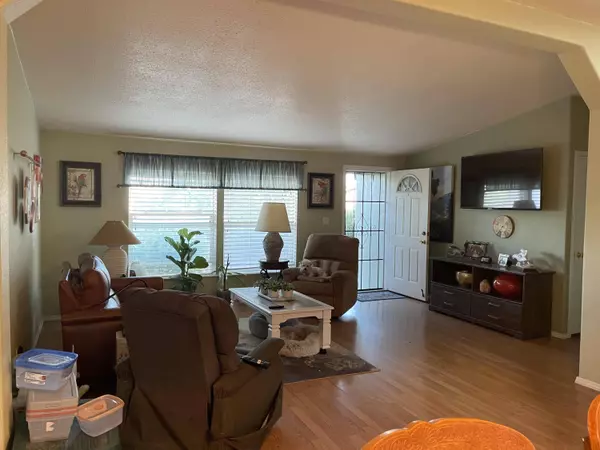 168 N 200 W, Ivins, UT 84738