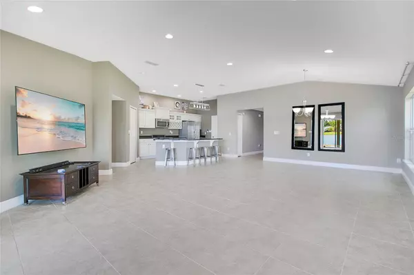 212 GRANDE SUNNINGDALE LOOP, Daytona Beach, FL 32124