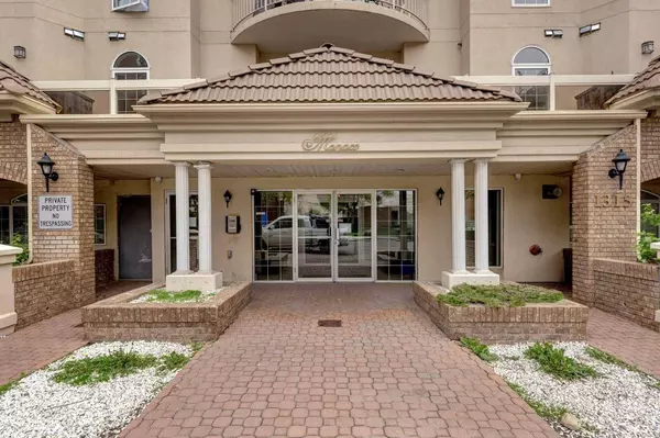 1315 12 AVE SW #208, Calgary, AB T3C 0P6