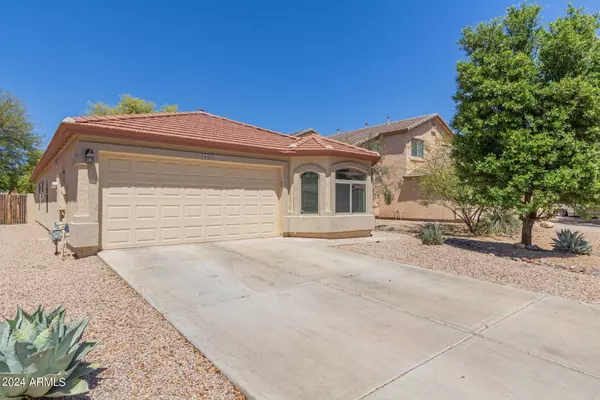 4152 E TANZANITE Lane, San Tan Valley, AZ 85143