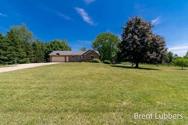 7724 48th Avenue, Hudsonville, MI 49426