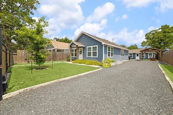 1113 Griffin ST, Houston, TX 77009