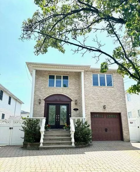 338 Amber ST, Staten  Island, NY 10306