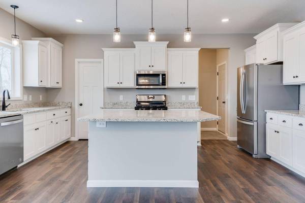 7655 Pleasant View DR, Mounds View, MN 55112