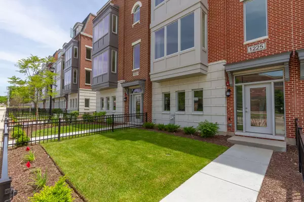 1225 Shermer RD, Northbrook, IL 60062