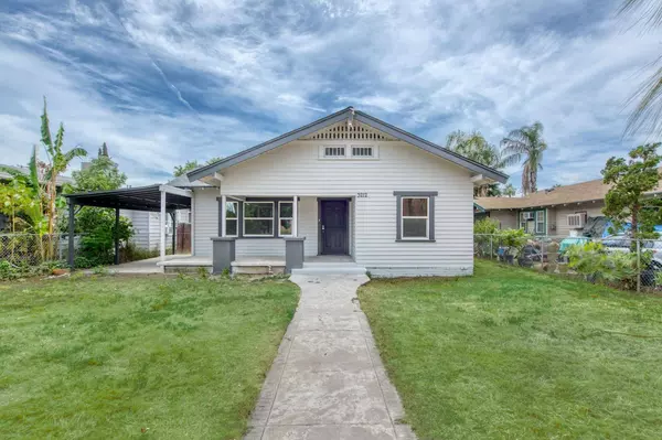 3212 E Platt Avenue, Fresno, CA 93702