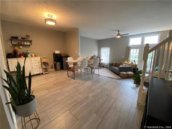 932 Quinnipiac Avenue #APT 5, New Haven, CT 06513