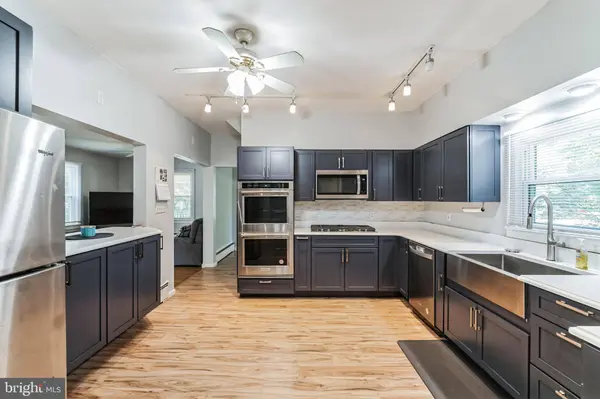 200 BOULEVARD, Florence, NJ 08518