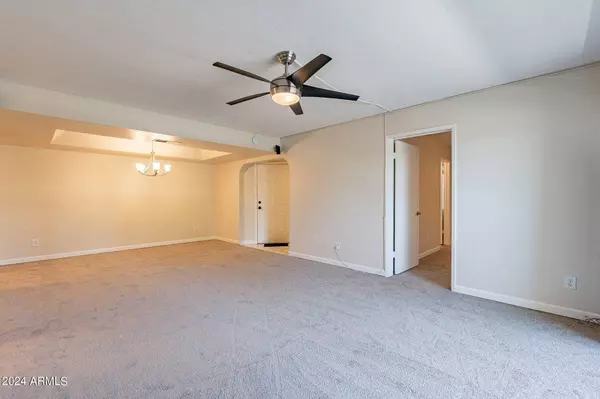 10444 N 69TH Street #217, Paradise Valley, AZ 85253