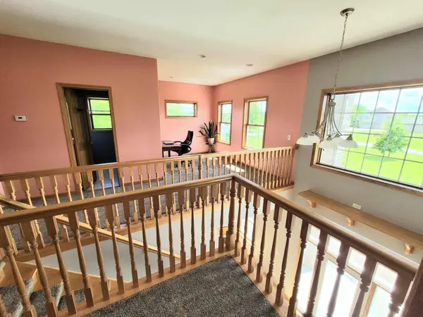 17081 River View LN SE, Becker Twp, MN 55309