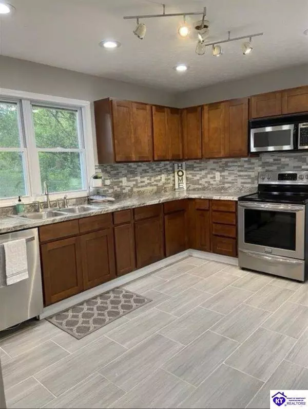 97 Cedar Hill Drive, Elizabethtown, KY 42701