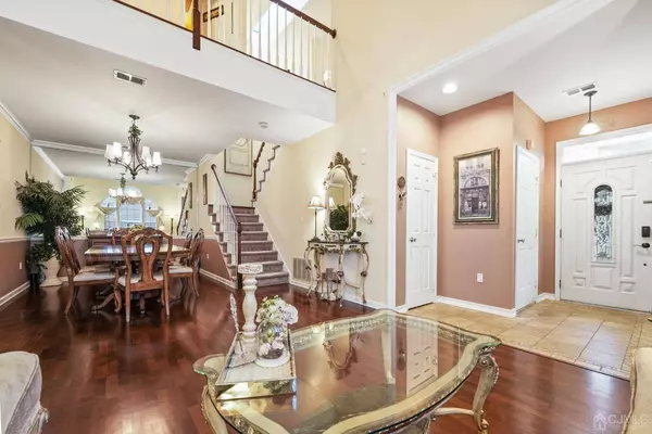 23 Tall Oaks CT, Old Bridge, NJ 08857