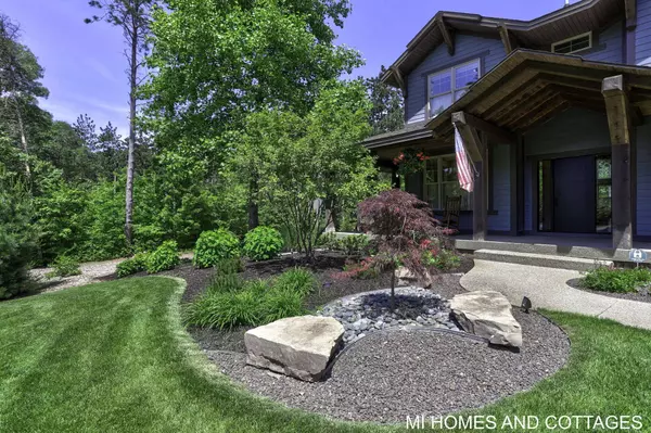 6413 Sand Castle Drive, Holland, MI 49423