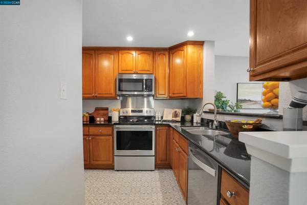 7149 Dublin Meadows St #F, Dublin, CA 94568