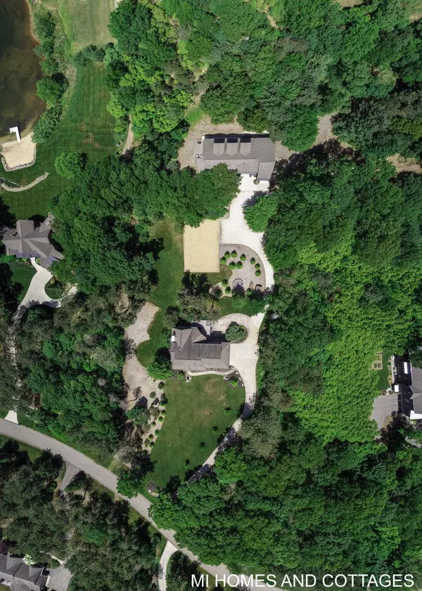 6413 Sand Castle Drive, Holland, MI 49423