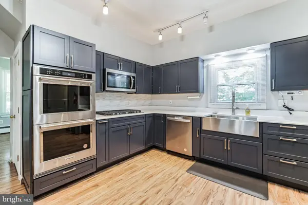 200 BOULEVARD, Florence, NJ 08518