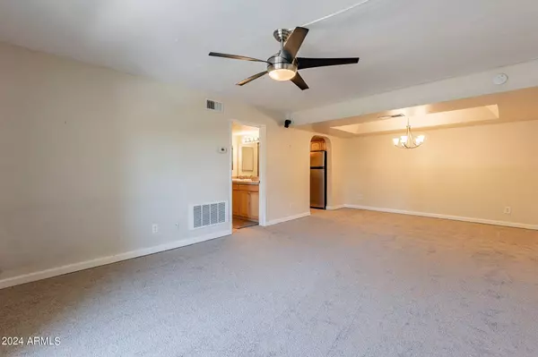 10444 N 69TH Street #217, Paradise Valley, AZ 85253