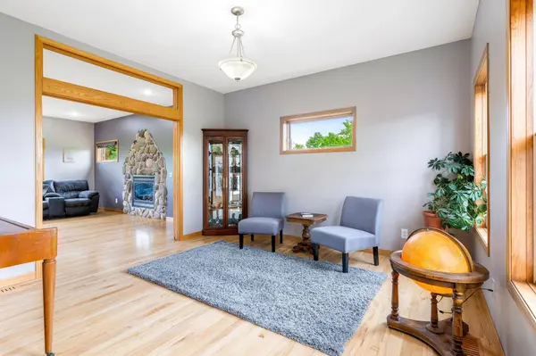 17081 River View LN SE, Becker Twp, MN 55309