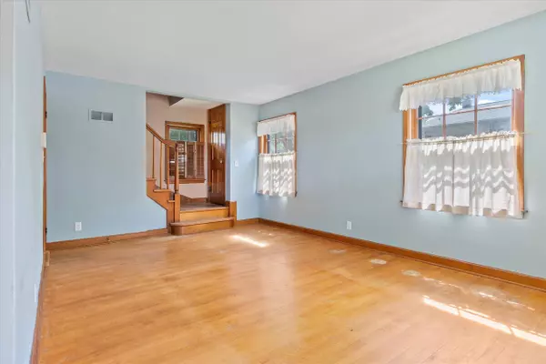 6333 W Chambers, Milwaukee, WI 53210