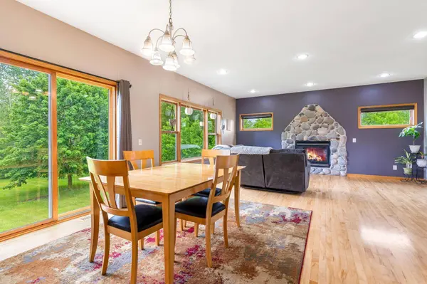 17081 River View LN SE, Becker Twp, MN 55309